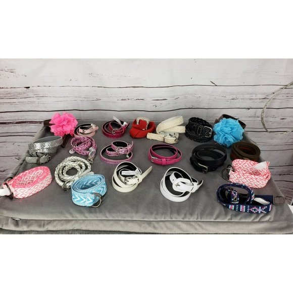 Lot Of 20 Kid Sizes Small And Medium Various Brands Belts - Picture 1 of 16
